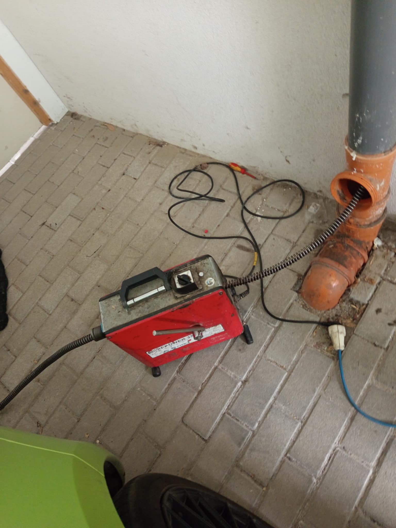 about-us messenger-creation-9251f387-60f9-426b-9f5d-6ff2e8b3325e